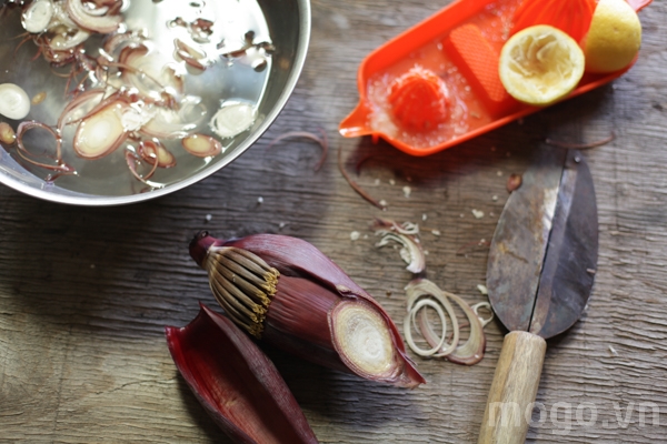 Hoa chuối chữa đau dạ dày